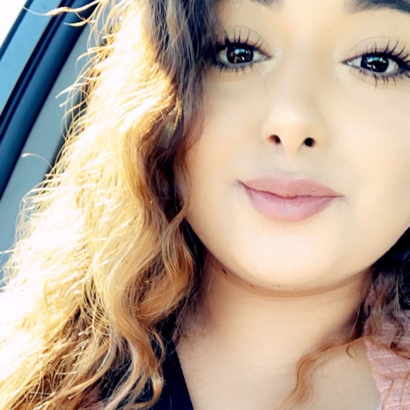 Meet the Posher Other - Meet your Posher, Jenny